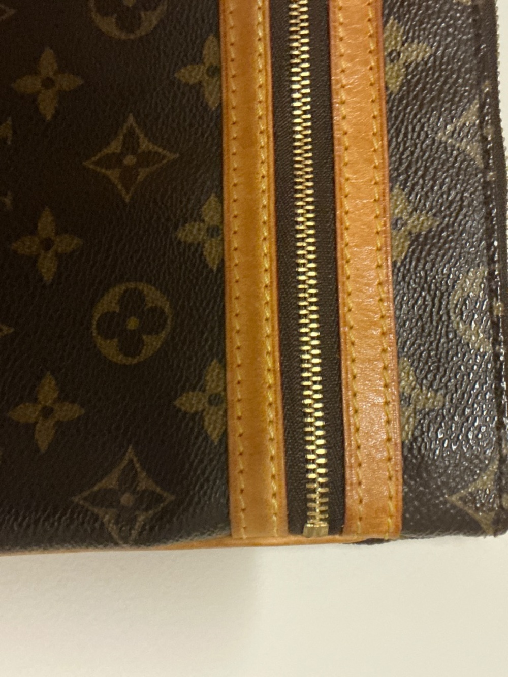 Louis Vuitton Pochette Bosphore Crossbody Bag - Monogram Canvas - Picture 6 of 16